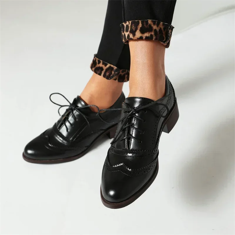 British Flats Women Oxfords Mi - огляд і ціна Oxford Lace Up Women